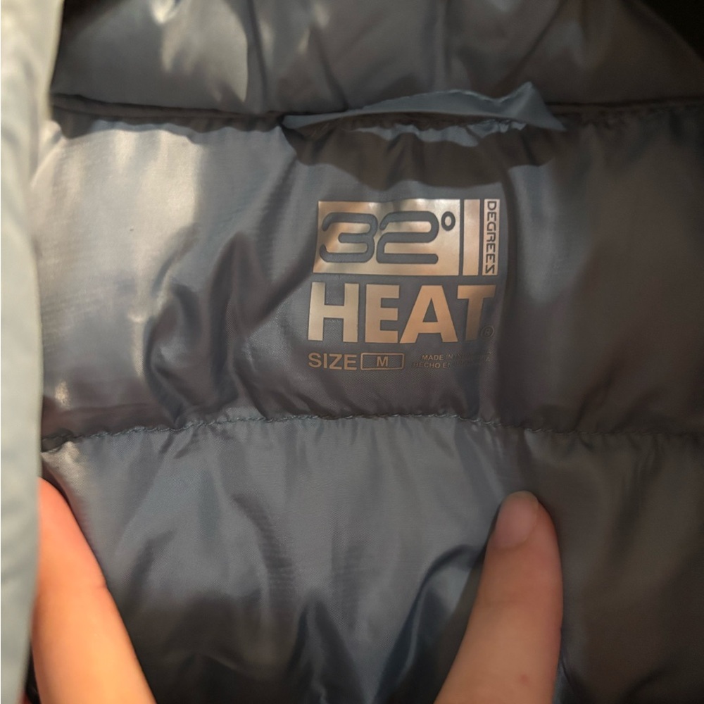 32 Degrees Sky Blue Quilted Vest - Picture 2 of 3